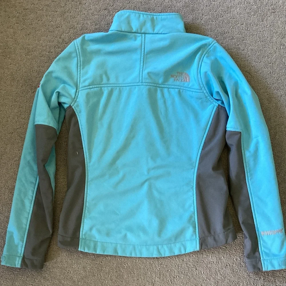 THE NORTH FACE Summit Series blue Windstopper jacket, Med.